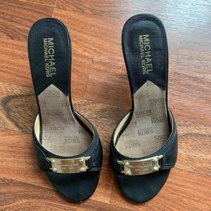 Michael Kors Slip On’s